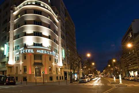 Hotel mercedes avenue wagram paris #3